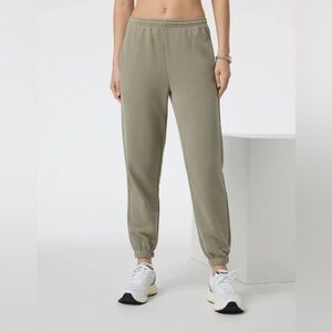 Vuori Sedona Sweatpants Women’s Size XL Green Loungewear Cozy Athleisure Sporty